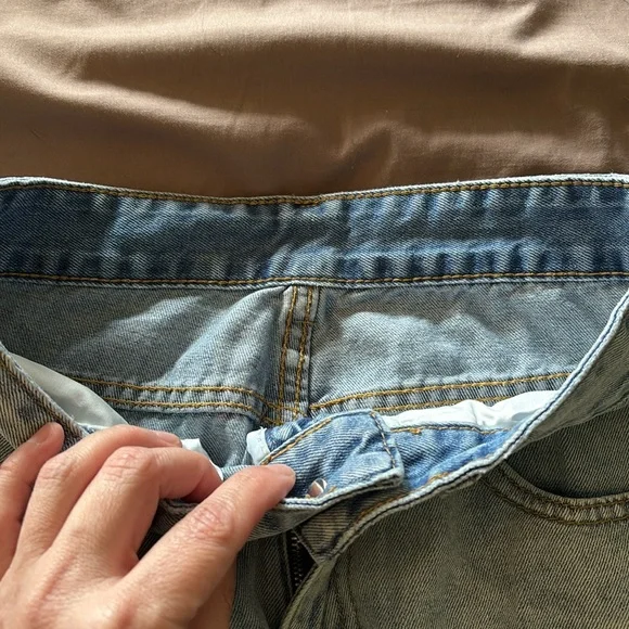 ๐ Trendy & Stylish High-Waisted Faded/Distressed Wide-Leg Jeans- Sz 28 - Picture 11 of 14